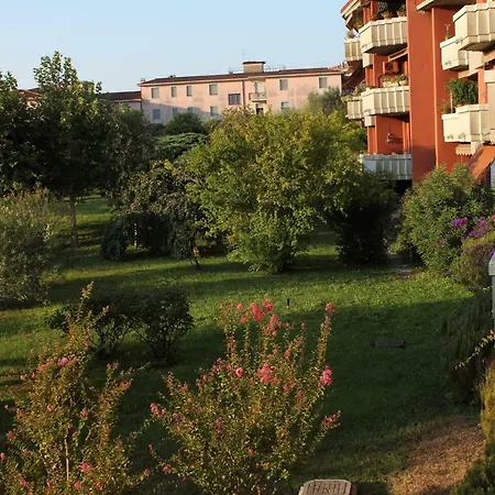Bilocale Sul Lungolago * Desenzano del Garda